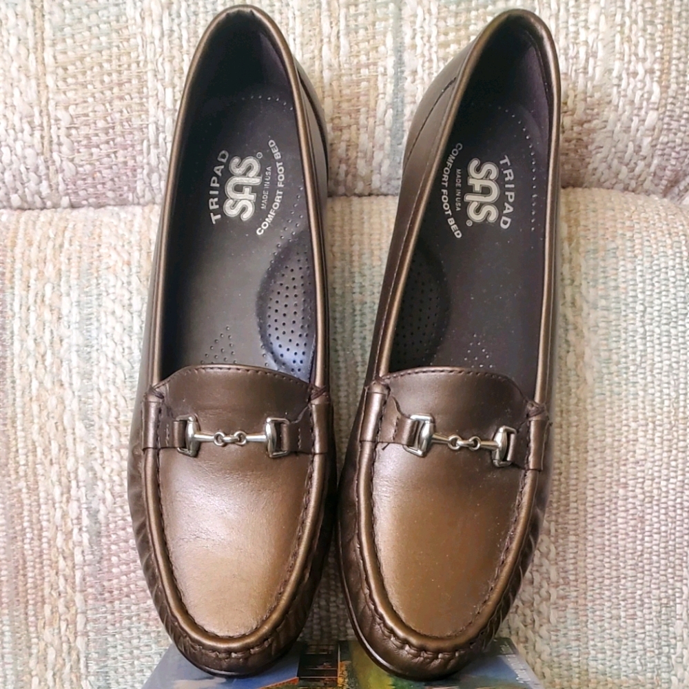 Women's Sas Shoes,  size 8 NEVER WORN!